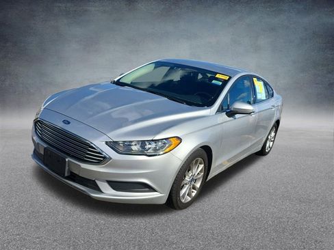 Used 2017 Ford Fusion SE w/ Fusion SE Technology Package image 35
