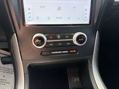 Used 2022 Ford Edge SEL w/ Convenience Package AWD/4WD image 21