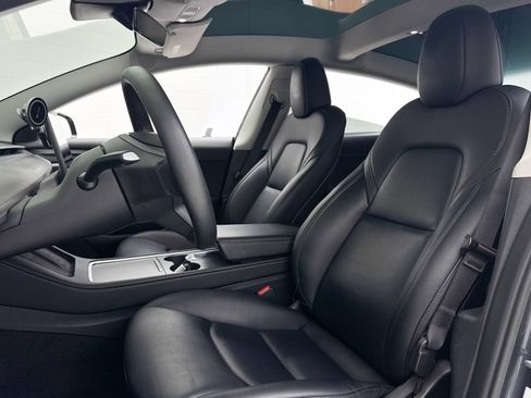 Used 2023 Tesla Model 3 Standard Range RWD image 19