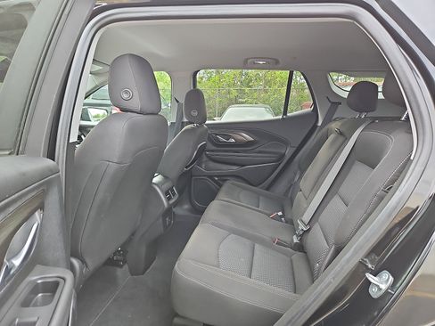 Certified 2023 GMC Terrain SLE w/ Driver Convenience Package AWD/4WD image 10