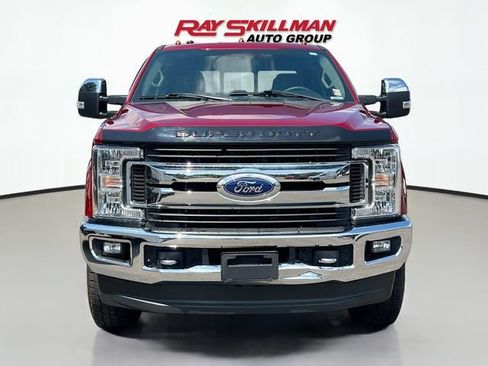 Used 2019 Ford F250 XLT w/ XLT Premium Package AWD/4WD image 2