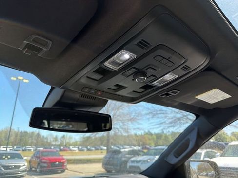 Used 2023 Chevrolet Suburban RST w/ Sport Performance Package image 20