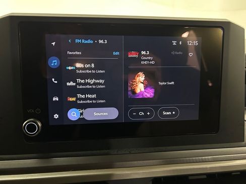 Used 2025 Toyota Tacoma TRD Off-Road image 11