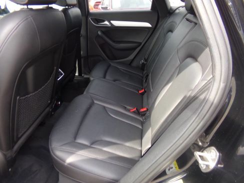 Used 2018 Audi Q3 2.0T Premium image 30