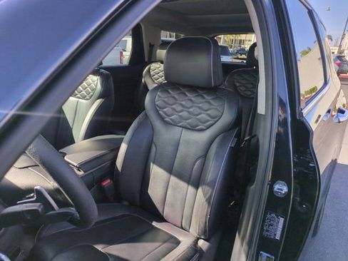 Used 2021 Hyundai Palisade Limited w/ Winter Package image 12