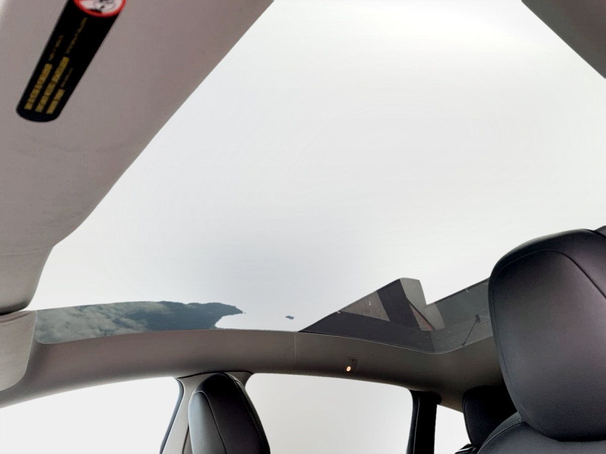 Used 2021 Tesla Model Y Long Range AWD/4WD image 24