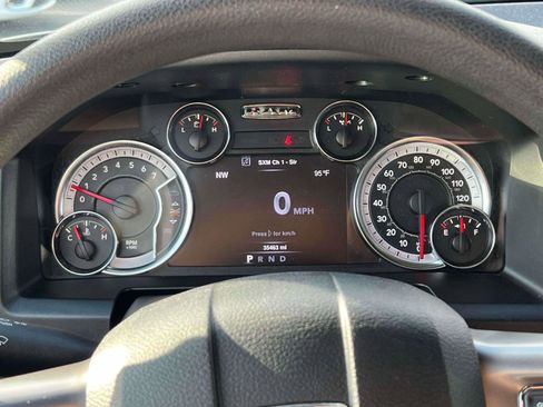 Used 2022 RAM 1500 Classic Warlock w/ Electronics Group AWD/4WD image 15