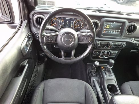 Used 2021 Jeep Wrangler Unlimited Sport image 13