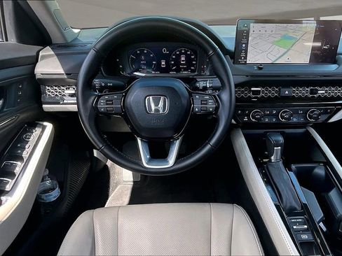 Certified 2023 Honda Accord Touring image 8
