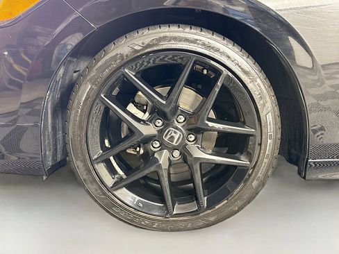 Used 2024 Honda Civic Sport image 28
