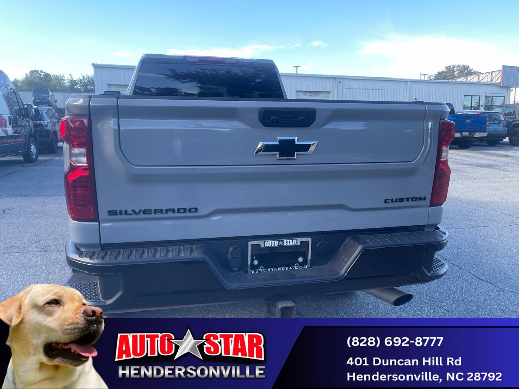 Used 2024 Chevrolet Silverado 2500 Custom w/ Custom Convenience Package AWD/4WD image 9
