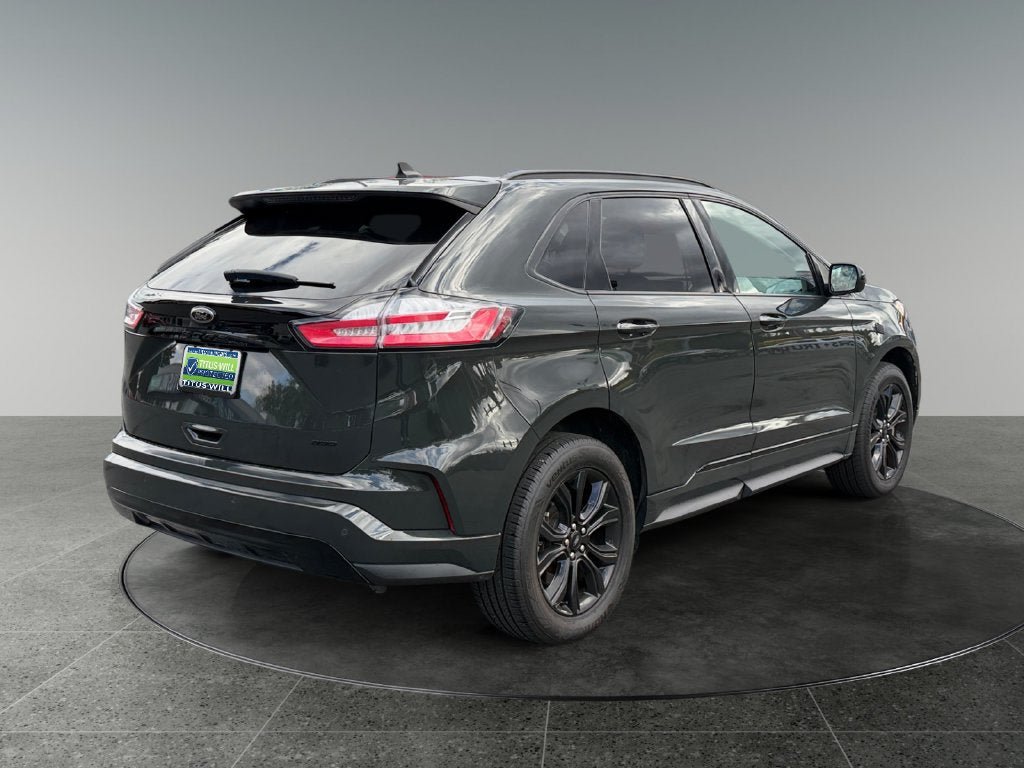Used 2024 Ford Edge SE w/ Black Appearance Package AWD/4WD image 10