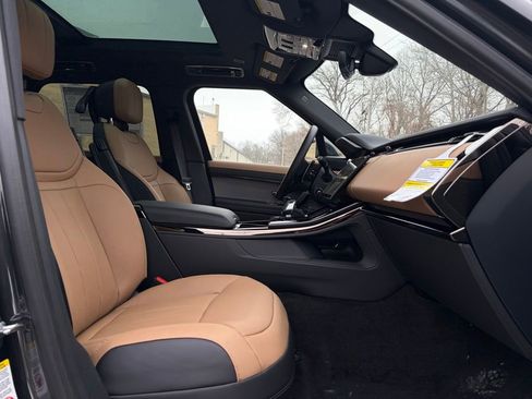 New 2026 Land Rover Range Rover Sport Dynamic SE AWD/4WD image 15