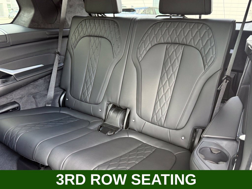 Used 2026 BMW X7 M60i AWD/4WD image 13