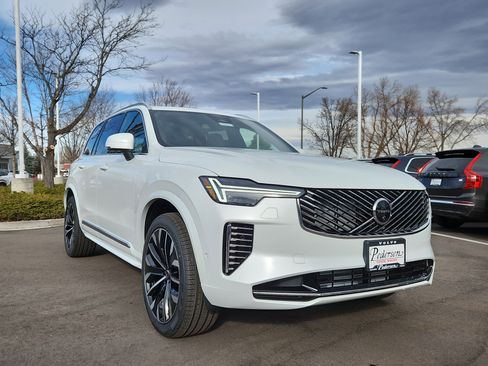 New 2026 Volvo XC90 T8 Plus w/ Protection Package image 18