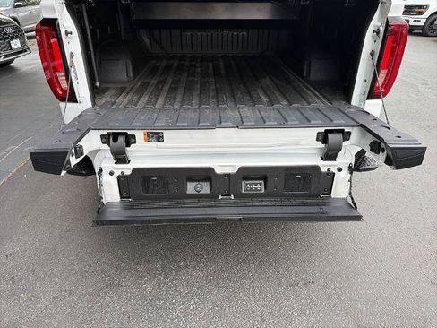 Used 2023 GMC Sierra 1500 Denali Ultimate AWD/4WD image 19