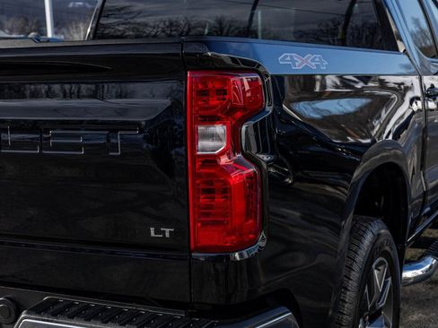 Used 2025 Chevrolet Silverado 1500 LT image 37