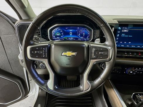 Used 2023 Chevrolet Silverado 1500 LT image 9