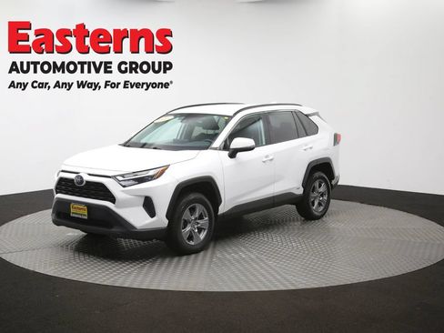 Used 2022 Toyota RAV4 XLE AWD/4WD image 55