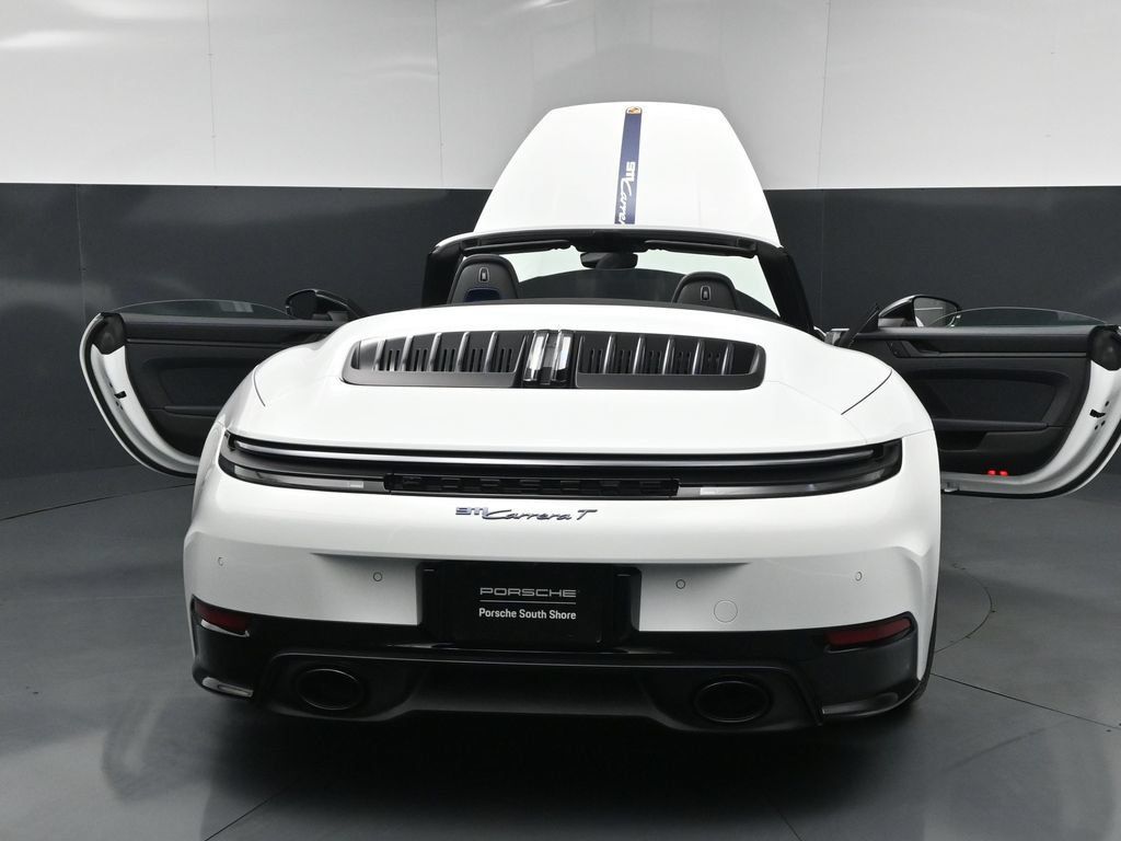 Certified 2026 Porsche 911 Carrera T RWD image 31