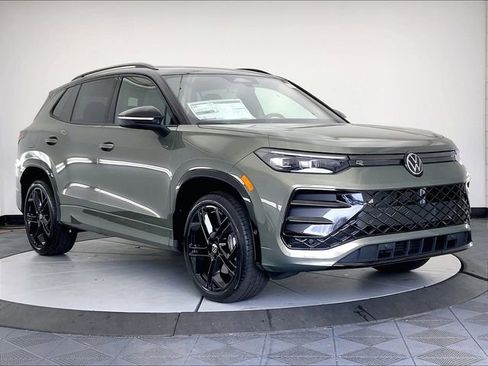 New 2026 Volkswagen Tiguan SE R-Line AWD/4WD image 4