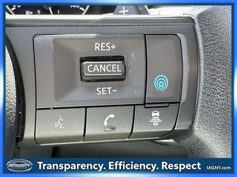 Certified 2024 Nissan Rogue SV AWD/4WD image 30
