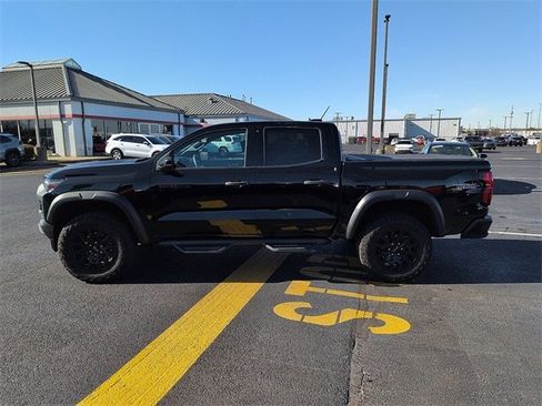 Used 2023 Chevrolet Colorado Trail Boss w/ Technology Package image 4