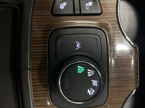 Certified 2023 GMC Acadia SLE w/ Driver Convenience Package image 23