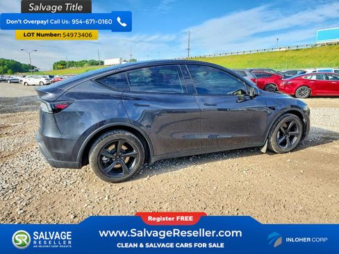Used 2026 Tesla Model Y AWD image 4