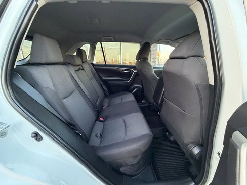 Used 2022 Toyota RAV4 XLE image 21