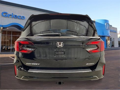 New 2026 Honda Odyssey Sport-L image 4