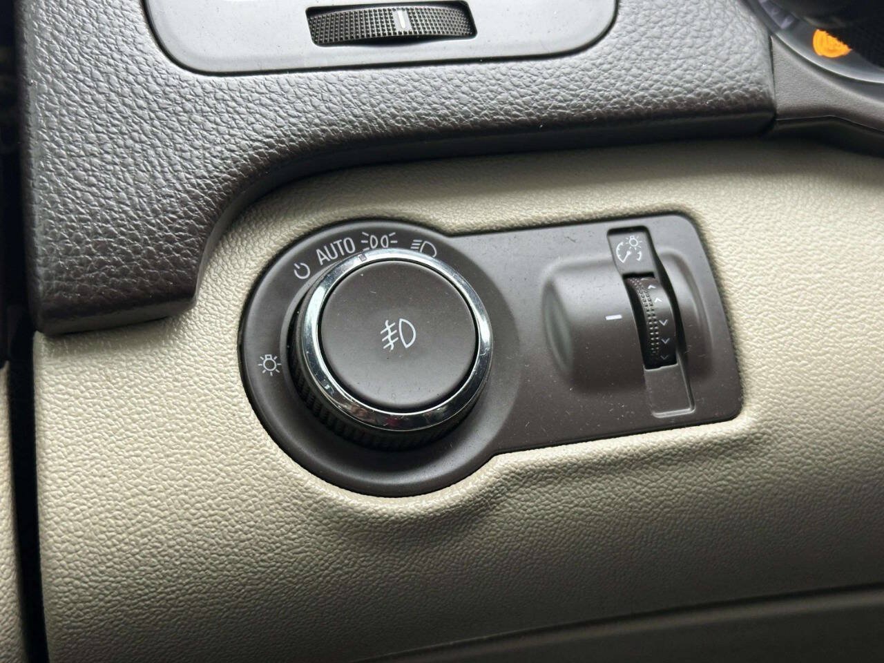 Used 2014 Buick Regal FWD image 36