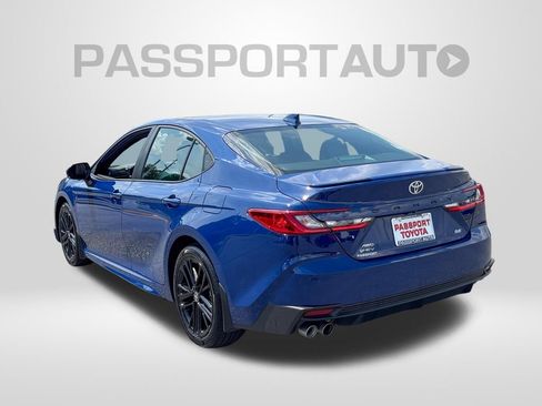 Certified 2025 Toyota Camry SE AWD/4WD image 4