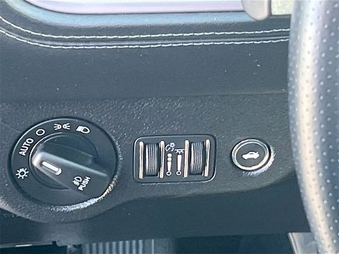 Used 2023 Dodge Charger R/T w/ Plus Group image 10