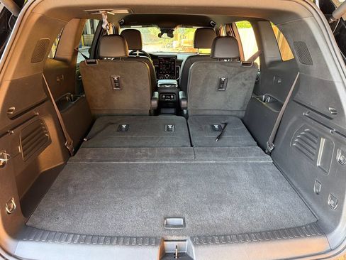 Used 2024 GMC Acadia Elevation w/ Luxury Package FWD image 36