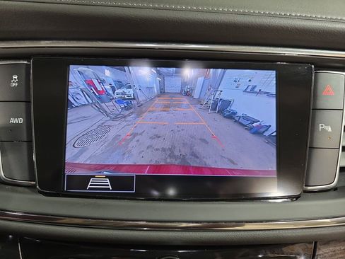 Used 2020 Buick Enclave Essence w/ Sound and Sites Package image 25