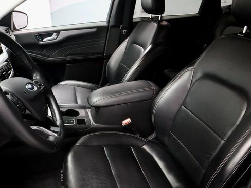 Certified 2024 Ford Escape Platinum image 26