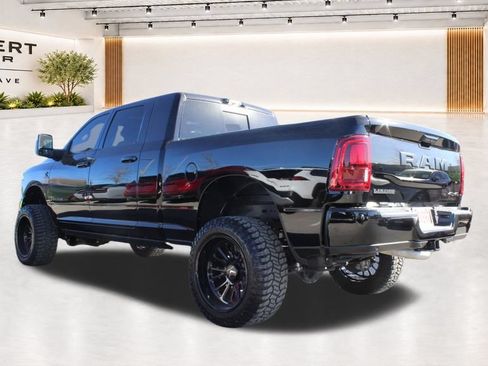 New 2025 RAM 2500 Laramie AWD/4WD image 11