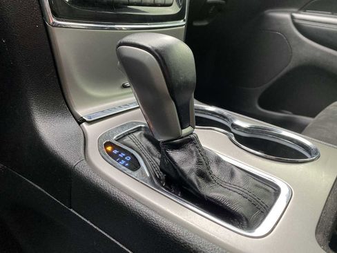 Used 2019 Jeep Grand Cherokee Altitude image 19