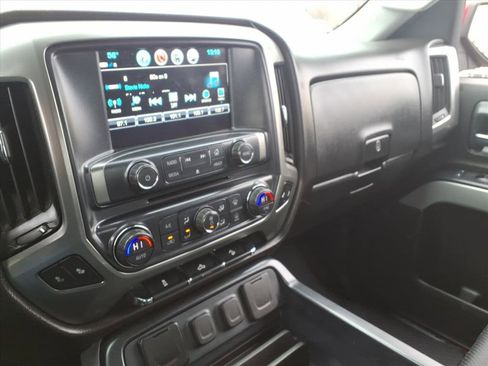 Used 2018 Chevrolet Silverado 1500 LT w/ All Star Edition image 37