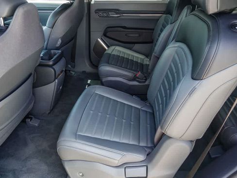 Certified 2024 Kia EV9 Land AWD/4WD image 16