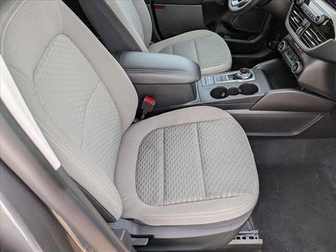 Used 2021 Ford Escape SE w/ SE Sport Appearance Package AWD/4WD image 19