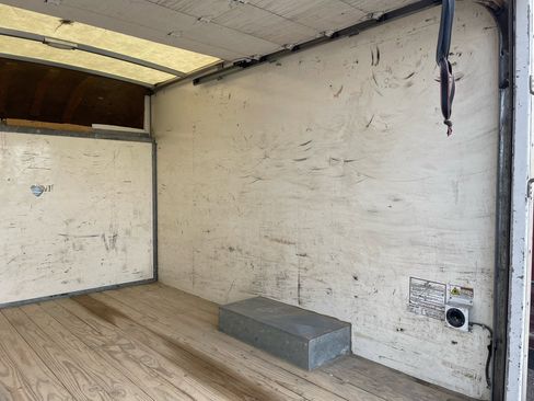 Used 2019 Chevrolet Express 3500 w/ Power Convenience Package image 12