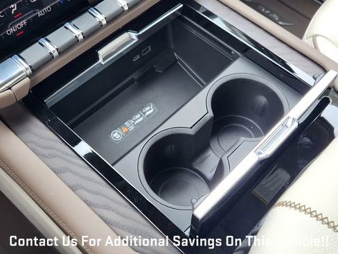New 2026 GMC Yukon Denali w/ Sun & Power Step Package AWD/4WD image 15
