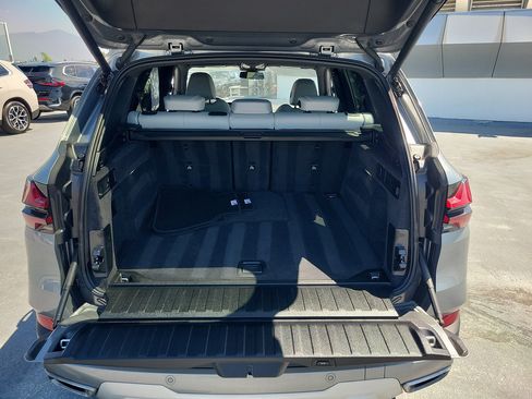 Used 2024 BMW X5 sDrive40i w/ Parking Assistance Package RWD image 9