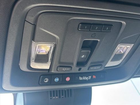 Used 2022 GMC Sierra 1500 AT4 w/ AT4 Premium Package AWD/4WD image 40
