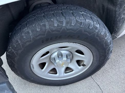 Used 2016 Chevrolet Silverado 1500 W/T image 2