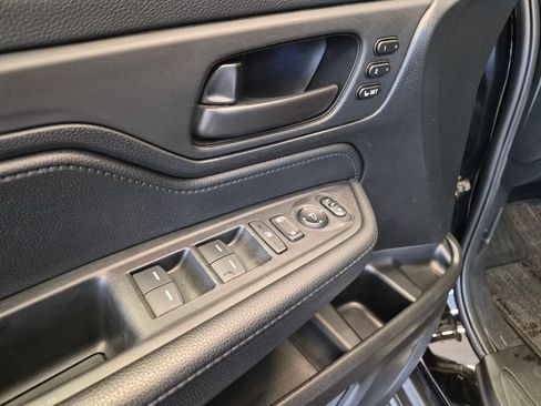 Used 2025 Honda Odyssey EX-L image 15