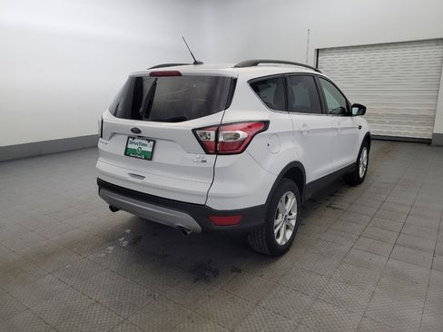 Used 2017 Ford Escape SE w/ Equipment Group 201A image 9