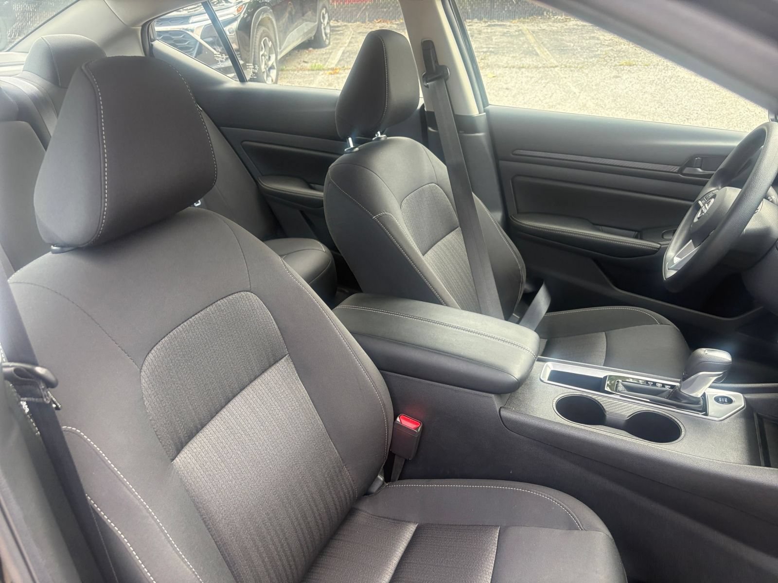 Used 2026 Nissan Altima 2.5 SV FWD image 30